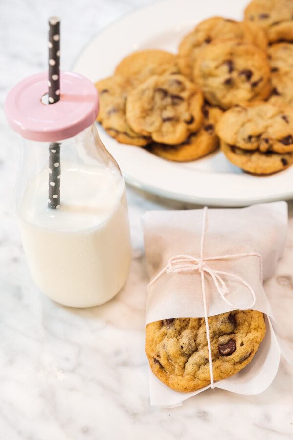 chocolate chip cookes and milk