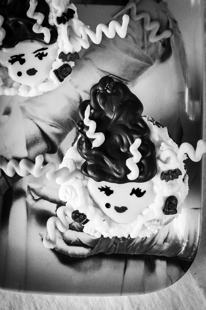 bride of frankenstein cupcakes